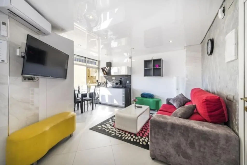 True Colours Apartment , City Center Torremolinos By Namaste Elite