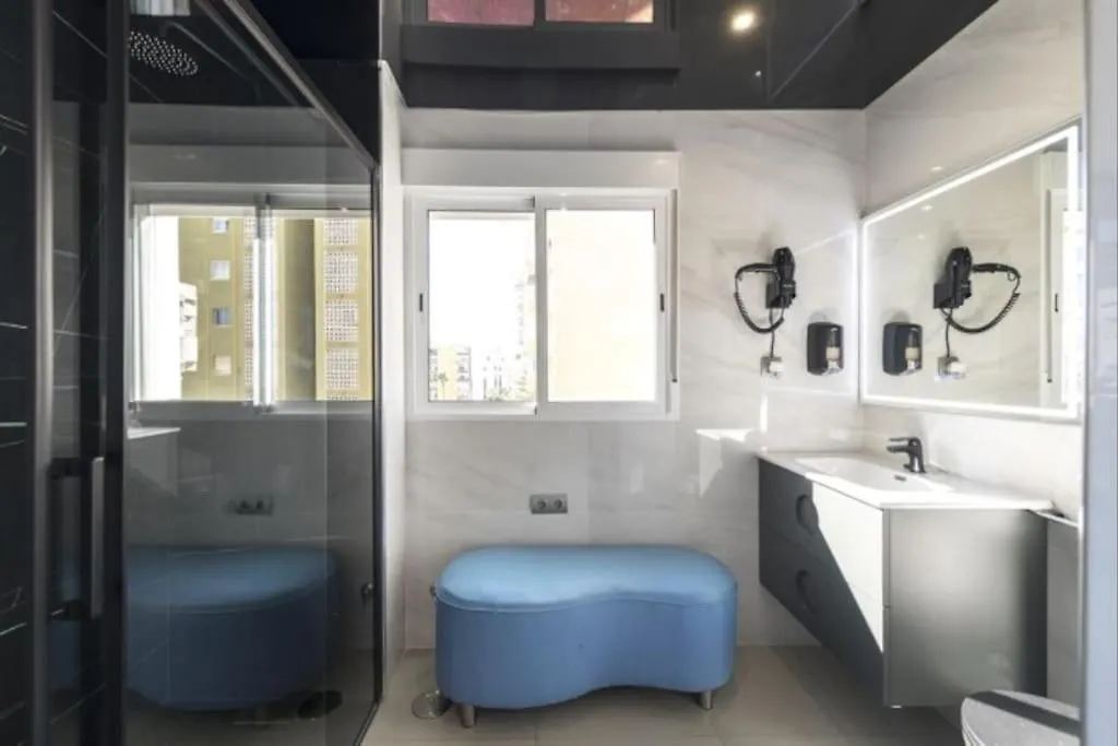True Colours Apartment , City Center Torremolinos By Namaste Elite