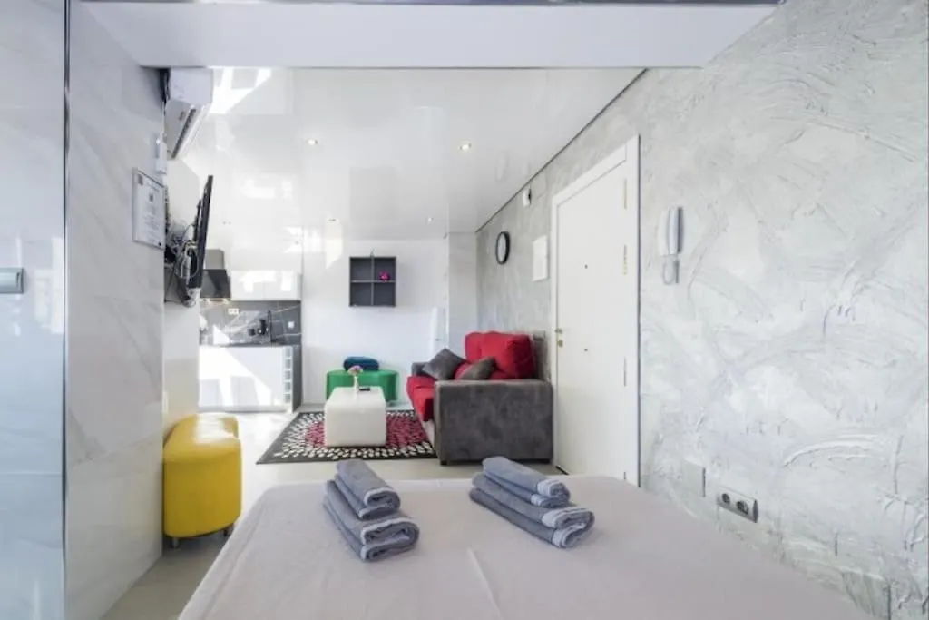 True Colours Apartment , City Center Torremolinos By Namaste Elite