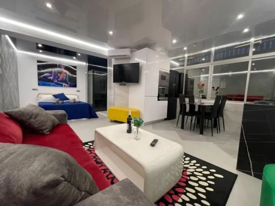 True Colours Apartment , City Center Torremolinos By Namaste Elite