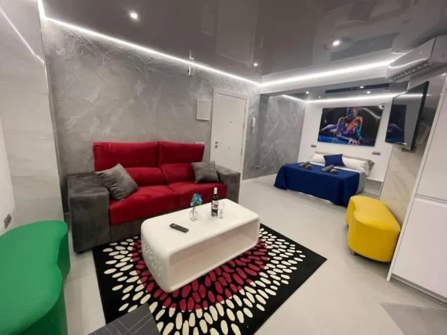 True Colours Apartment , City Center Torremolinos By Namaste Elite 0*,