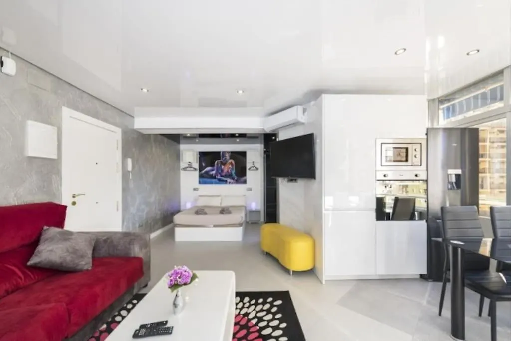 True Colours Apartment , City Center Torremolinos By Namaste Elite