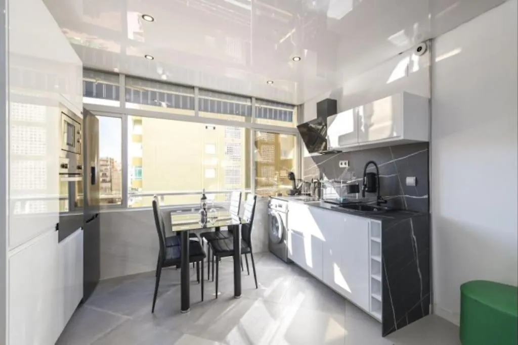 True Colours Apartment , City Center Torremolinos By Namaste Elite